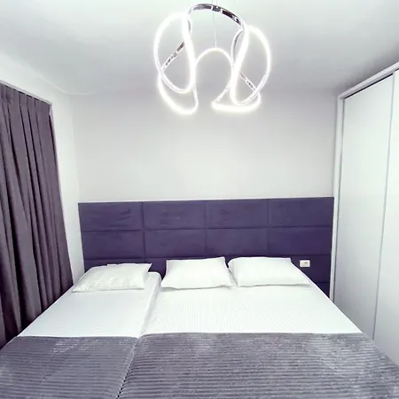 Lux Velipoj Apartman
